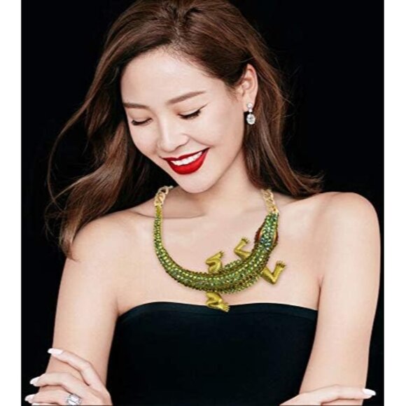 Fashion Green Rhinestone Crocodile Statement Necklace for Women - Punk Gothic Bi - Picture 5 of 6